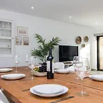 빌라 Bonjour House By Ici *