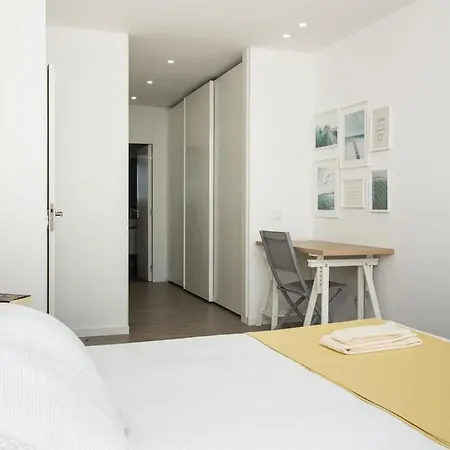 Bonjour House By Ici