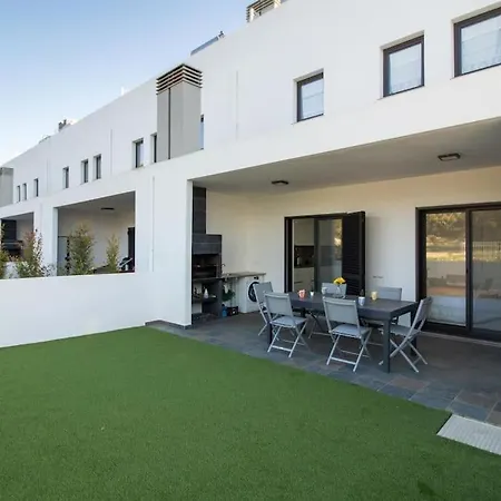 Bonjour House By Ici *