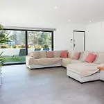 Willa Bonjour House By Ici Albufeira