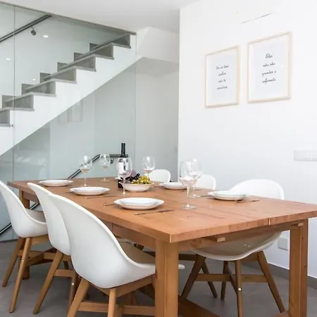 Bonjour House By Ici