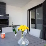 Bonjour House By Ici ヴィラ *